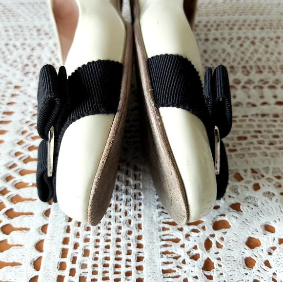 Slip on these iconic flats and wear Marilyn Monroe's fave: Ferragamo! - Picture 6 of 13